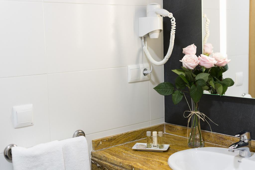 Mena Plaza Hotel Nerja Luaran gambar