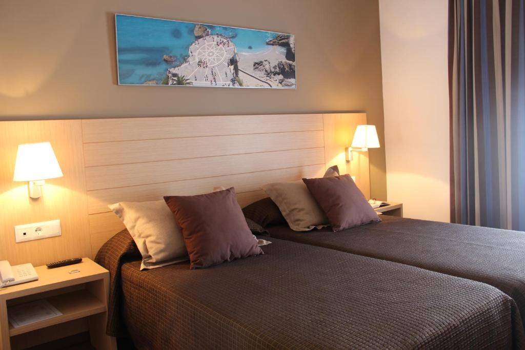 Mena Plaza Hotel Nerja Bilik gambar